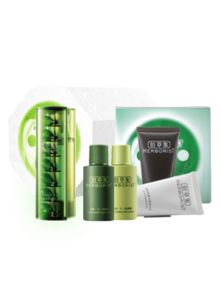 Yoka时尚网 融合计算机信息系统集成与技术服务，引领化妆品行业数字化未来